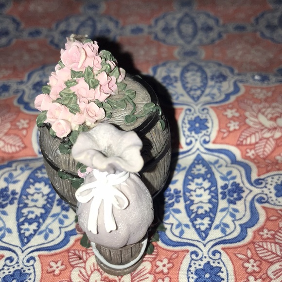 4/$10🌻🌻Ivy cove collectible try are taffy - Picture 5 of 5